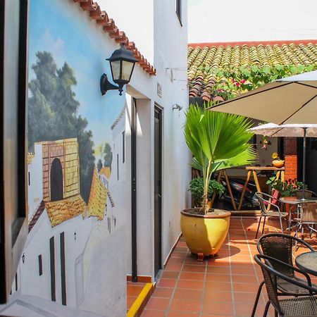 Hotel Colonial San Felipe Girón エクステリア 写真