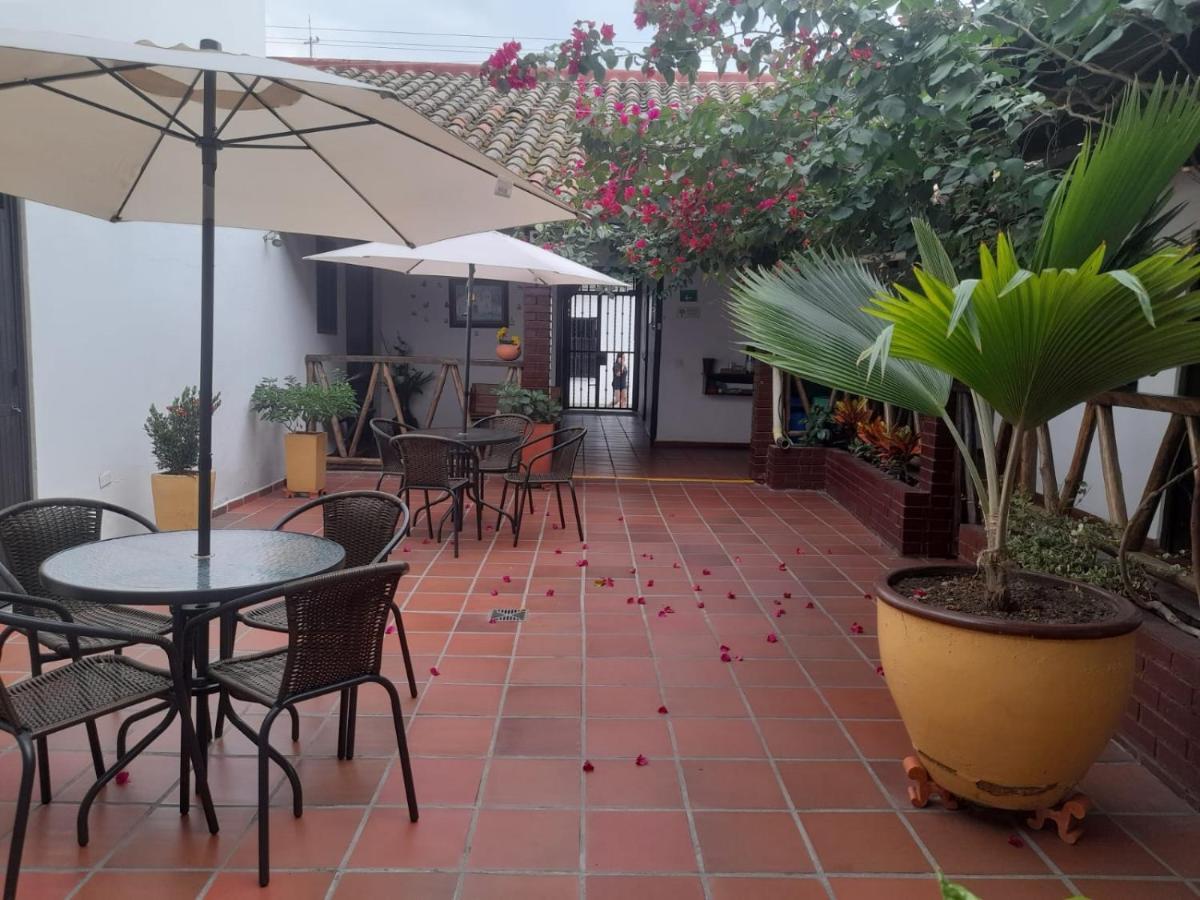Hotel Colonial San Felipe Girón エクステリア 写真